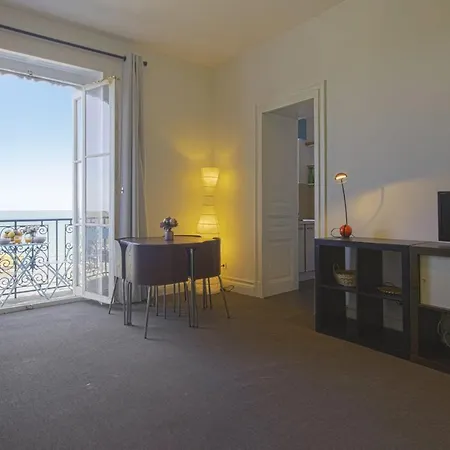 アパート Charming Studio With Sea View & Balcony - - Welkeys ビアリッツ